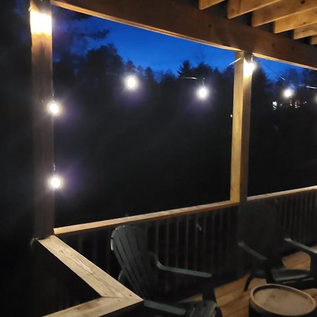 Luxe Retreat - June Sale! - Easy Drive - Xl Swim Spa - Award Winning! Sevierville Ngoại thất bức ảnh